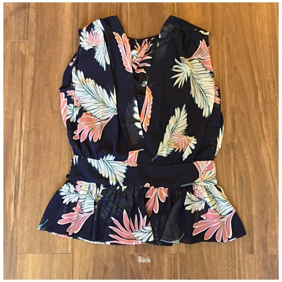 LAST ONE ‼ CURRENT AIR Anthropologie Chic Top - Picture 5 of 7